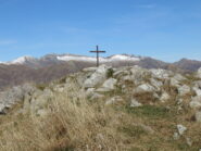 La cima con la piccola croce