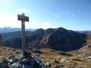 dalla cima Fauniera sguardo verso l'Omo...