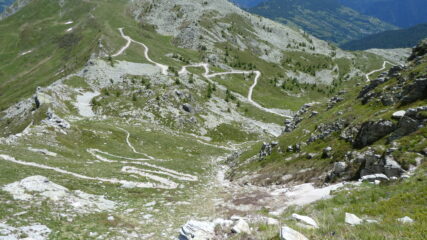 in discesa verso le Grange Chiotti