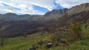 All'orizzonte da sinistra Ciriunda,Marmottere e Rocca Moross