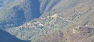 il paese di Aggio visto dalla cima