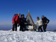 foto di gruppo in vetta alla Cima Seirasso
