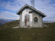 la cappelletta sulla cima