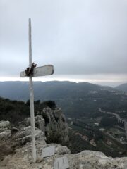 Croce di vetta della Rocca di Perti