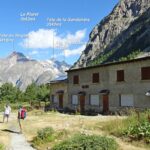 Passiamo al Ref. du Carrelet 1909mt. non messo bene all'esterno. Il rifugio è   chiuso e non è più gestito da un po' di anni, è però fruibile il locale invernale.