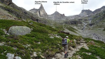 Affrontiamo il l'ultimo tratto che sale verso il rifugio.