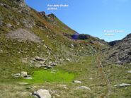 Il P.zo delle Orobie lo saliamo non dal P.so del Tonale, più logico voltare prima salendo il ripido versante portandosi subito in cresta, da li si prosegue la divertente cresta fino alla cima. in rosso la traccia salita.   