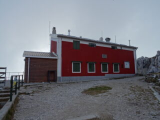 Rifugio Azzoni 1850mt.