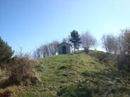 Cappellina in cima al monte Penzo