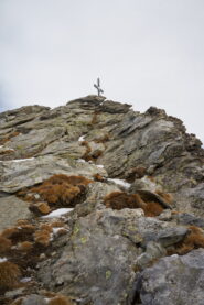 Percorso in discesa, che sarebbe stato più agevole farlo anche a salire, se non avessi perso il sentiero