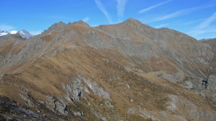 dal Colletto della Patanua la Lunella sembra lontanissima, ma non bisogna scoraggiarsi...