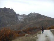 il bel vallone che scende dal Passo di Cervet