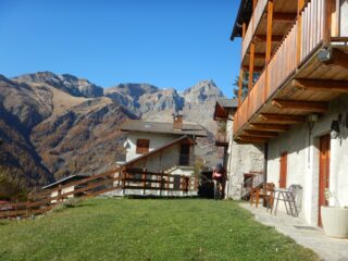 Risalita alla borgata Allemandi