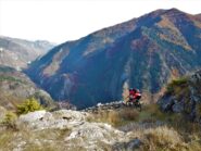 Inizio del sentiero Balcone con tornante in forte expo
