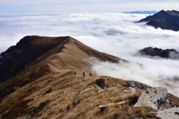Salendo la cresta Sud-Est del Tibert