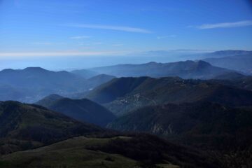 Veduta verso Sud-Ovest dalla cresta Sud dell'Alpesisa