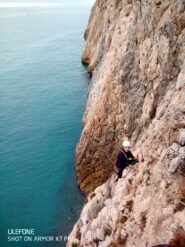 Verso l'uscita della via: dietrosi vede buona parte del traverso