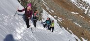 quattro donne in gamba impegnate nel superamento del traverso