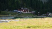 passando nelle vicinanze dell'Hotel Roseg
