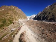 Sulla morena del Ghiacciaio del Miage