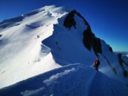 La ancora lunga Arete des Bosses vista dalla Grande Bosse