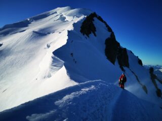 La ancora lunga Arete des Bosses vista dalla Grande Bosse