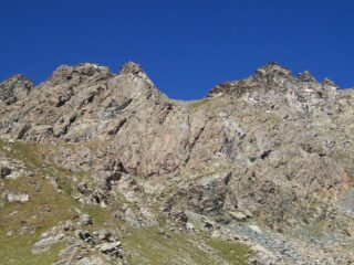 Le due cime dell'Orsiera viste dal Lago della Manica
