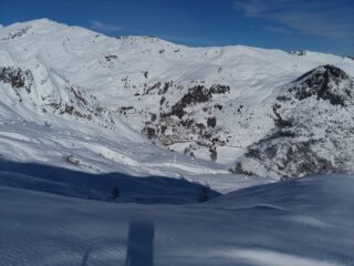 Castelmagno in basso e il Tibert a  sx
