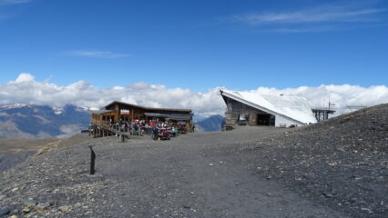In breve si ritorna alla stazione della funivia del Col des Ruillans 3211mt.