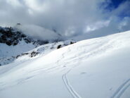 solo in alto qualche bella divagazione fuori pista