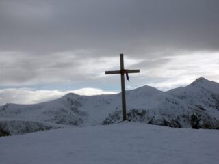 la croce  sulla cima