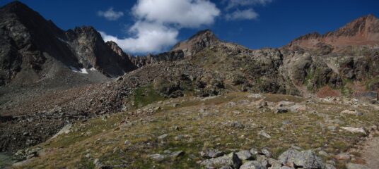 Al centro la punta Garin 