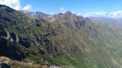 Dalla cima sud, vista sulla Valle sottostante del fiume Savenca
