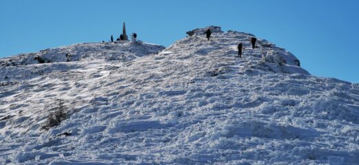 salendo verso la cima del Monte Saccarello