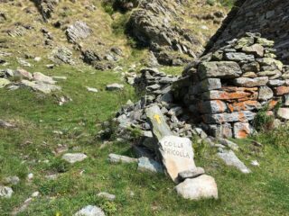 A quota 1827m a Saint'Antoine/Maison Vieille, bivio per AV2/Fricolla da NON prendere