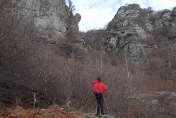 Sotto i torrioni di arrampicata