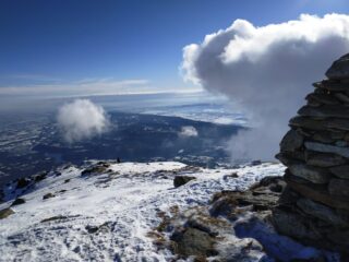 La Serra e la pianura dalla cima.