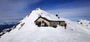 Rifugio del Mombarone e cima della Colma di Mombarone