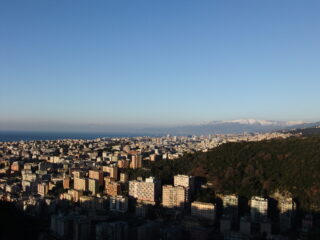 Il panorama si apre a ponente 