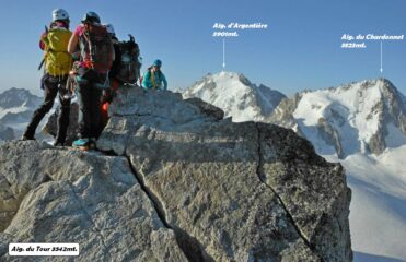 Arriviamo tutti in vetta all'Aig. du Tour sud 3542mt.
