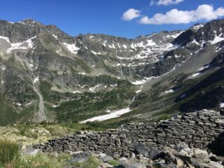 In alto la conca dove e' posto il Lago di Pietra Rossa, meta di escursione una decina di anni prima