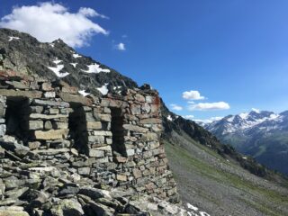 Resti del fortino al colle della Croce