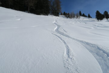 splendida neve in basso anche se manca il fondo