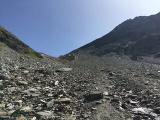 Salendo verso il Colle del Trayo