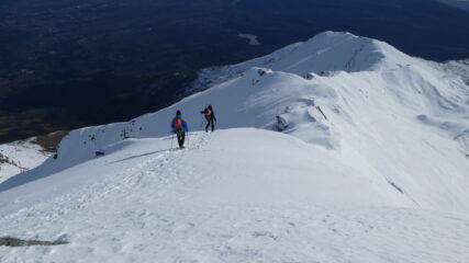 in discesa dalla cima