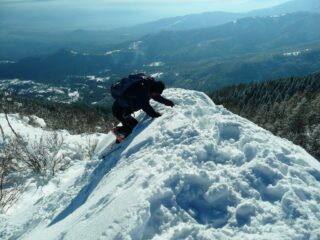 Ultimi metri salendo le Rocche di San Martino... come scalare la Parrot !!!