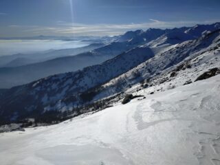 Verso Ovest, dalla dorsale oltre le Colme.