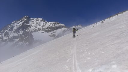 sopra le nebbie