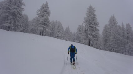Risalendo le piste chiuse di San Sicario
