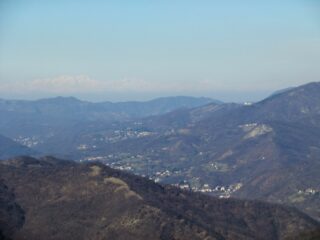 Verso le lontane Alpi valdostane